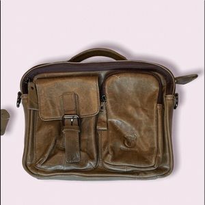 Bull Captain Dark Taupe Leather Retro Messenger Bag with strap. NWOT